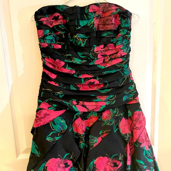 Floral and black sassy cocktail party dress - Picture 1 of 3